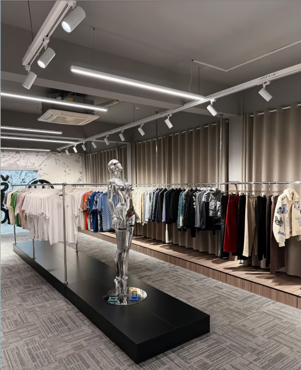 Contemporary multi-brand fashion showroom